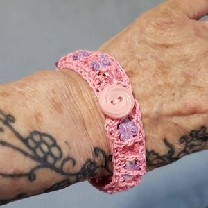 Crochet ribbon with antique button 8" bracelet-new.